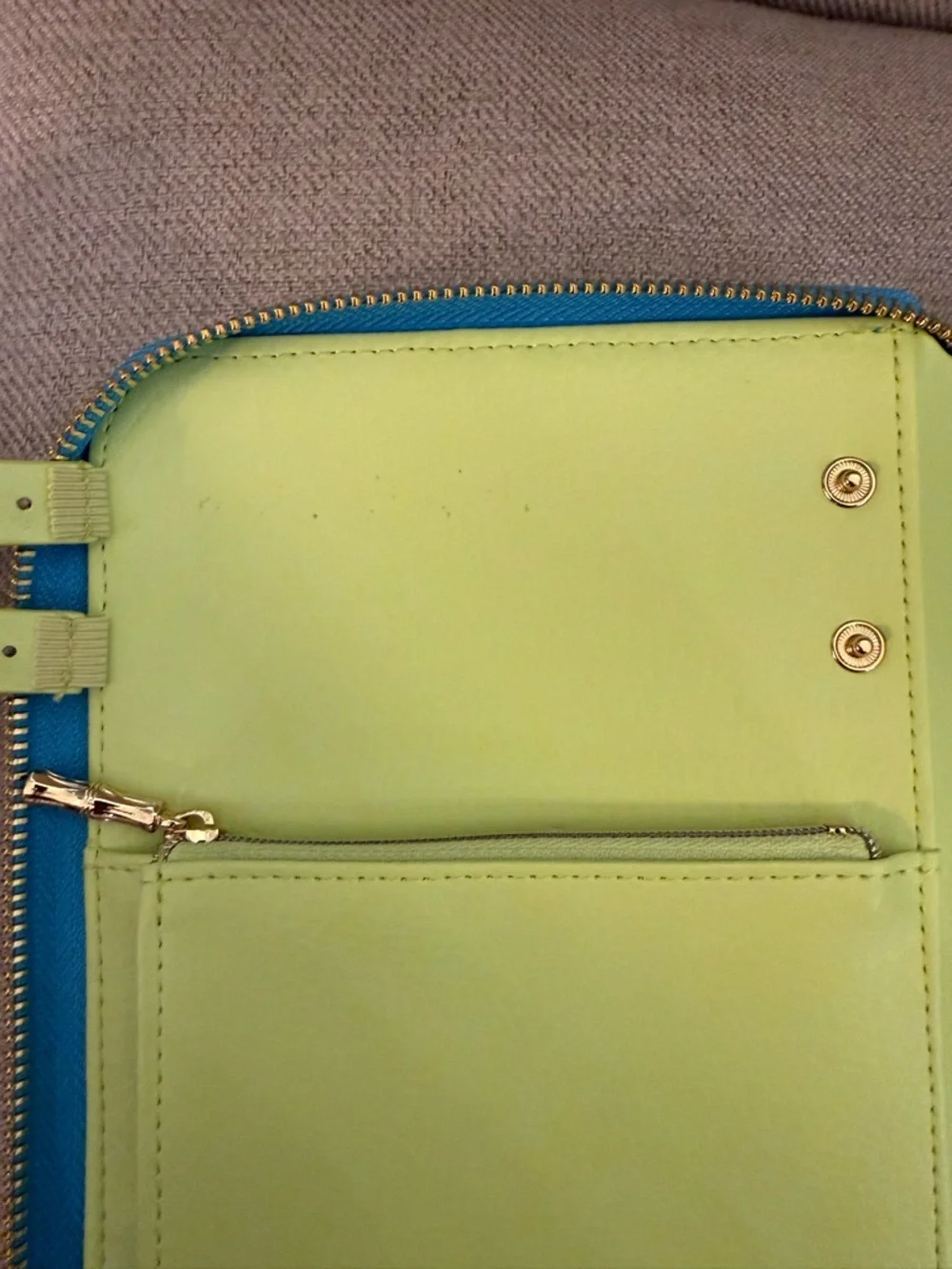 Lilly Pulitzer Travel Jewelry Folio in ‘The Hottest Spot’ - Used Once! - Picture 4 of 6